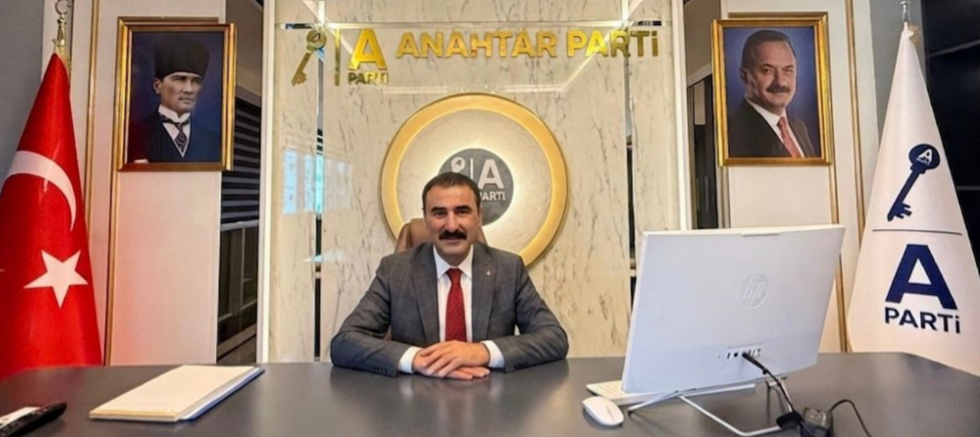 Anahtar Parti Mersin İl Başkanı Gür Arslanyıkar:Mersin’de İnsan Hikâyelerine Dokunan Bir Teşkilat Kuruyoruz - GÜNDEM - İnternetin Ajansı