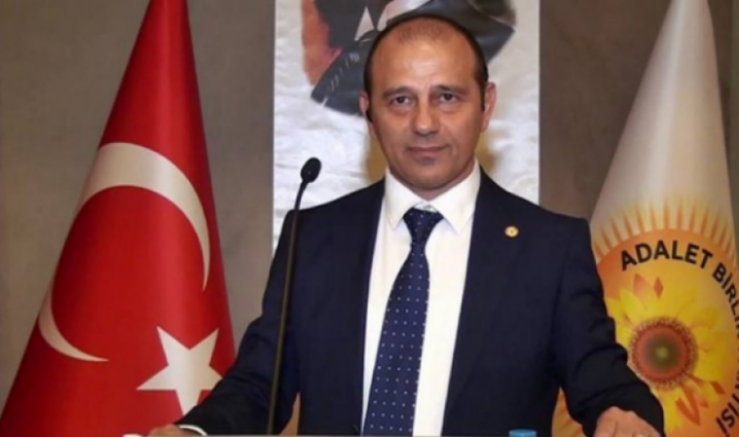 İrfan Uzun: Cumhurbaşkanı Devletin Patronu Değil Milletin Hizmetkârı Olmalıdır - GÜNDEM - İnternetin Ajansı